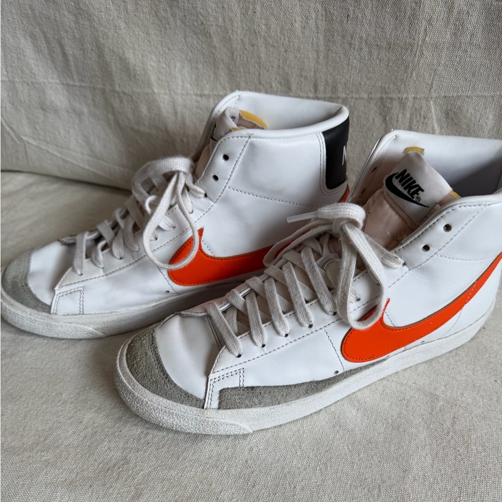 Nike White High-Top Sneakers with Orange Swoosh Men’s 9.5